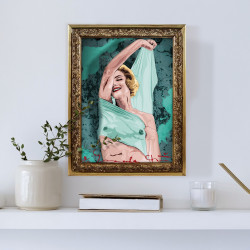 MARILYN BLUE - Stampa digitale 38x48 cm di Marilyn Monroe con cornice oro artigianale | Gloomy Stroke